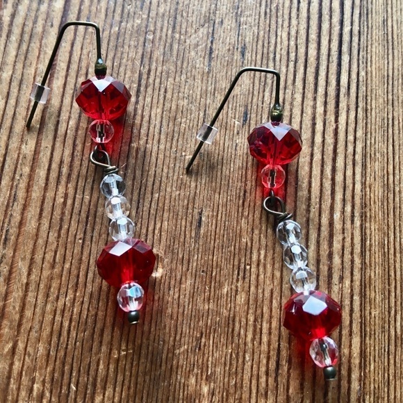Hand Crafted Jewelry - * Ladies Red and Clear Long Clear Beaded Dangle Earrings, Handmade